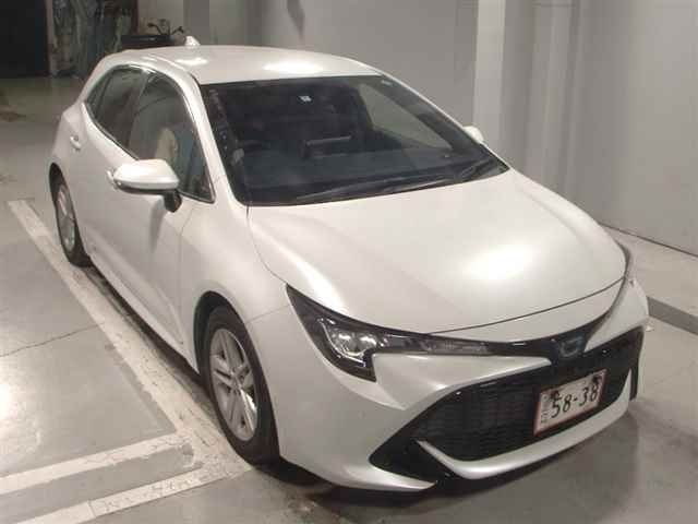 8208 Toyota Corolla sport ZWE213H 2020 г. (JU Tokyo)